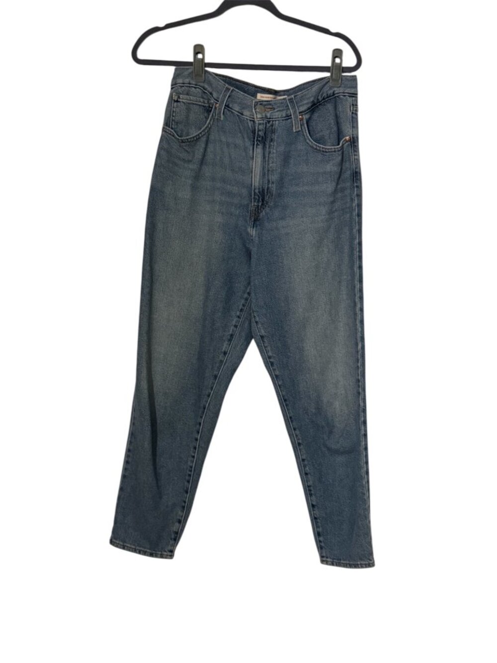 Levi’s High Waisted Mom Jeans Women’s Size 30 | Vintage Wash Tapered Leg Denim |